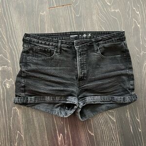 Old Navy High Rise OG Straight black jean shorts. Size 16.